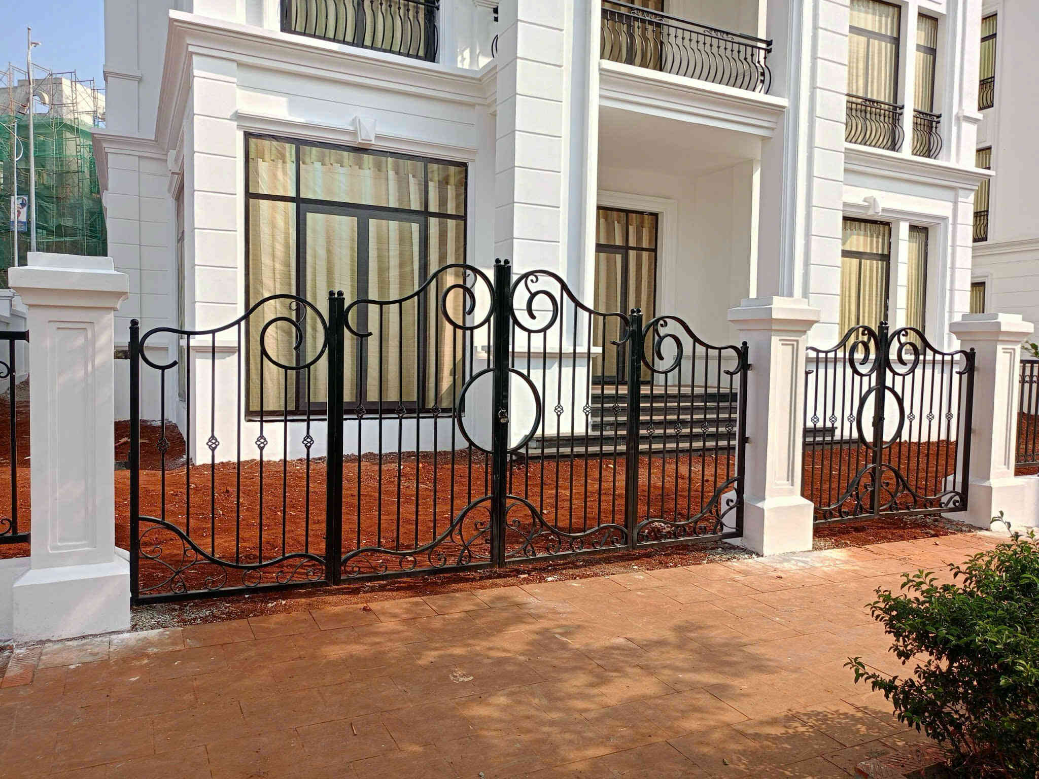 Cổng sắt hàn laser